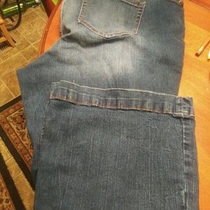 Torrid Jeans size 22r $15